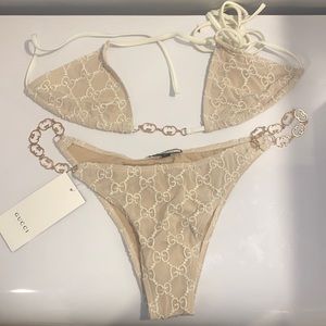 Never worn gucc* bathing suit